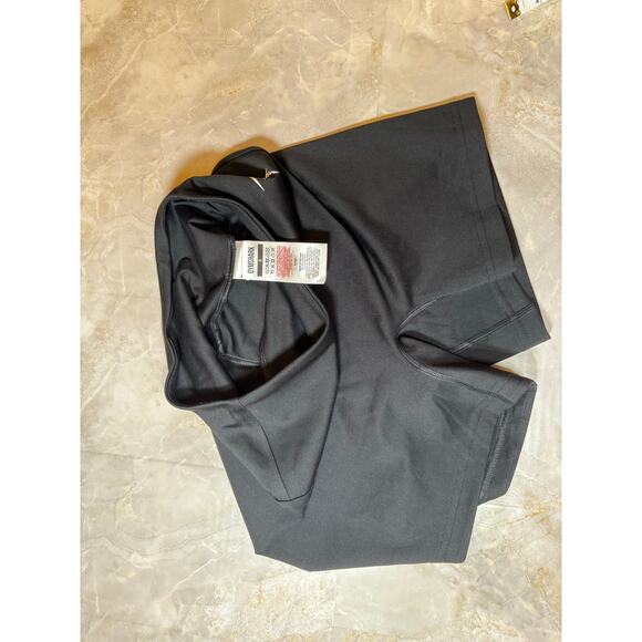 NWOT Womens Gymshark Shorts Black Size Small - Picture 8 of 8